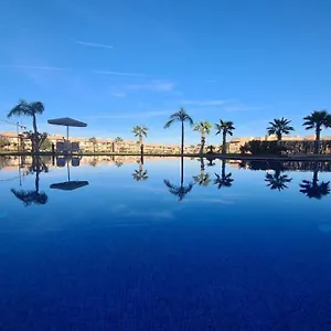 Mini-villa Situee Dans Prestigia A Marrakech, Avec Vue Sur La Piscine Et Le Golf Securite 24h Sur 24 Et Proximite Ideale De L Aeroport 5 Minutes C Est Parfaite Pour Des Marrakesh